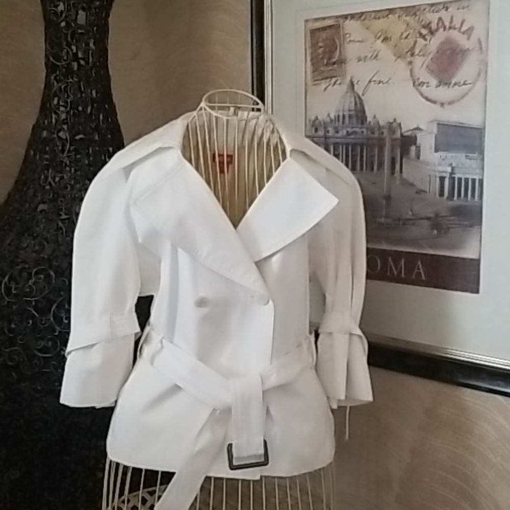 Off White Double Breasted Spring Jacket - image 1